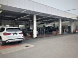 BMW  JAPAN認定国土交通省指定サービス工場を敷地内に併設しております。メンテナンス・修理はお任せください。