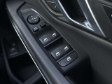 BMW専門のメカニックが、100項目にも上るポイントを徹底的にチェック。交換基準に達した部品があれば、弊社負担にて交換後、お客様へご納車致します。