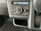 【オートエアコン】AUTOボタンを押してお好みの温度を設定!快適な室温でドライブをお楽しみいただけます♪