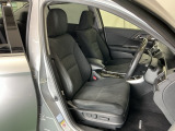 当車両は、次のお客様に気持ちよくお乗りいただくため、専門スタッフによる【徹底シートクリーニング】を施工済みです!