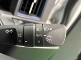オートライト機能 周囲の明るさに応じて、ヘッドランプを自動的に点灯・消灯ができます。