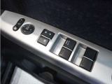 ◆パワーウィンドウスイッチ◆運転席から全席の窓の開閉操作を行うことが出来いつでも換気ができます!