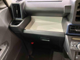 納車前にはプロのメカニックが、各部の点検を行います。ディーラーにしか出来ない品質、そしてサービスできっと満足していただけると思います!