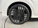 タイヤサイズは205/50R17です♪