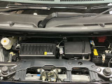 エンジンルームもクリーニング済みできれいですよ。日産の整備士がしっかりと丁寧に点検していますので安心してお乗りいただけます
