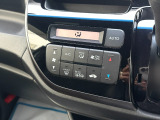 オートエアコンは温度を設定すれば自動で快適な状態をキープしてくれるので運転中の温度操作が減るので楽々ですね♪