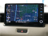 純正9インチプレミアムインターナビ(VXU-245VZi)&バックカメラが装備されているので、普段の使い勝手もロングドライブも快適です。