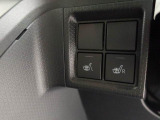 運転席と助手席にはシートヒーターも付いています!