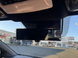 【買い取り】お車の買い取り、下取もご相談ください!買い取りにも力を入れており、当店自慢のディーラーがご納得のお値段で買いとらせていただきます。まずは、ご相談だけでも頂ければ嬉しいです!