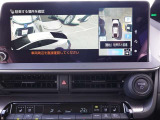アドバンスト パーク付きです。カメラやソナーによって、周囲を監視しながら駐車を支援。障害物を検知した場合には警報を鳴らし、ブレーキ制御を行うことで接触回避を支援します。