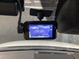 【別途SDカードの購入が必要です。また社外品は保証対象外となります。】運転中の映像・音声などを記録して、交通事故やトラブルが起きた時の正確な状況把握に役立つドライブレコーダーが装着済。