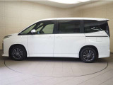 安心の納車前整備を実施します。その際にエンジンオイル、オイルエレメント、ワイパーゴムを交換いたします。