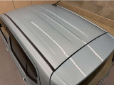 &rdquo;屋根の状態もしっかり確認出来ます。トヨタ中古車「まるごとクリーニング」でピカピカです。&rdquo;