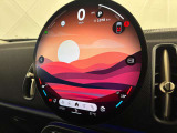 ★MINIには6個のエアバッグを標準装備。運転席/助手席エアバッグ、サイド・エアバッグ、ヘッド・エアバッグ。