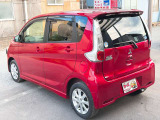 当店では軽自動車から普通車まで幅広くオールメーカーの車種・色・グレードを豊富に揃えております。