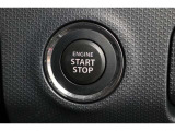 ■プッシュスタート■ 鍵を差し込まなくても、ボタン操作のみでエンジンをかけられます!スマートーキー同様、ちょっとしたことですが、あると便利な機能の一つですよ!