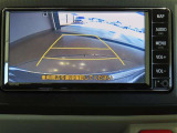バックカメラが付いているので後方確認が非常にしやすいです。今や運転初心者も熟練者も必須装備!ついていて損はないですね♪