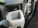 運転席ドリンクホルダー