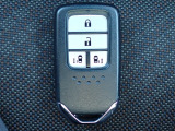 ◆【スマートキー】装備!お荷物で手が塞がっている時でも、ポケットやカバンからキーを取り出す事無くドアを解錠・施錠出来る便利なキーです!