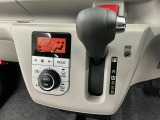 【シフトノブ】手に馴染む形状で快適に操作ができるデザインです♪