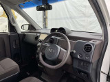見通しのよいすっきりとした視界で、誰でも運転しやすいです。運転のしやすさは疲れにくさにも繋がりますよ♪