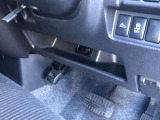 運転席インストポケットには折り畳み傘をそっと忍ばせても