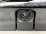 バックモニターが付いているから 後方確認もラクラク、便利な機能ですが直接目視確認することも お忘れなく!!