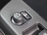 電動格納ミラー付なので、狭い道に駐車する時も安心です。