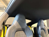 ステッチモデルロゴ付きヘッドレスト