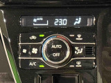 車内空調は&rdquo;AUTOエアコン&rdquo;にお任せ。運転に集中出来ますよ!