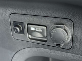 非常時やキャンプなどに役立つAC100Vコンセント付きです。