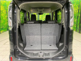普段のお買い物や通勤、送迎等に十分な荷室スペースを確保しております。セカンドシートを倒すと、大きな荷物の積載も可能です♪