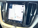 【9インチタッチスクリーン純正HDDナビ】「Apple Car Play」「Android Auto」対応のボルボ先進ナビゲーション「SENSUS」。最新地図データへ無料更新してお渡しします。
