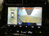 バックガイドモニターで、後方を確認しながら安心して駐車することができます。運転初心者も熟練者も必須の機能ですよ!