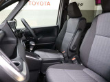 見通しのよいすっきりとした視界で、誰でも運転しやすいです。運転のしやすさは疲れにくさにも繋がりますよ♪