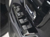 ◆パワーウィンドウスイッチ◆運転席から全席の窓の開閉操作を行うことが出来いつでも換気ができます!