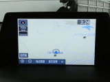 8インチのディスプレイオーディオ装着です。スマホとの通信で様々なサービスが楽しめます。TV視聴にも対応しています。