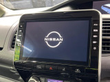 【大画面ナビ】人気の大型10インチナビを装備。存在感のある大画面はインパクト大!ナビ利用時のマップ表示は見やすく、テレビやDVDは臨場感がアップ!いつものドライブがグッと楽しくなります♪