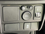 車内でテレビを楽しめる装備があれば、停車中の待ち時間も有意義に過ごせます。映像や番組を視聴する際に便利で、日常のさまざまな場面で活用いただける機能です。