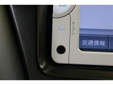 スマートフォンやiPodに入れた音楽を楽しめるAUXを装備しています。AUXは直接カーオーディオに接続できるため、Bluetoothなどよりも高音質な音楽が楽しめます。