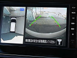 アラウンドビューモニター装備で、運転席からクルマの前後左右の状況が確認できます。
