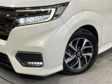 【LEDヘッドライト】悪天候や夜間走行時も良好な視界を確保し安心して運転できる高輝度LEDヘッドライトを装備!点灯速度が早く、消費電力も抑えられています。