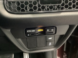 ビルトインタイプのETCで見た目もスッキリ。高速道路の利用にとても便利です。利用には車両情報を登録する「セットアップ」が別途必要です。