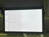 【フリップダウンモニター】大画面モニターで後席でもエンタメをお楽しみいただけます。小さなお子様にも大人気の装備です♪