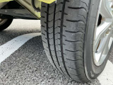 右後タイヤ