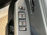 運転席パワーウィンドウスイッチです。