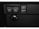 USB端子ソケット装備!HDMI入力端子ソケット装備!アクセサリーDC12Vソケット装備!
