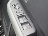 ◆パワーウィンドウスイッチ◆運転席から全席の窓の開閉操作を行うことが出来いつでも換気ができます!