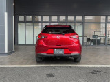 MAZDA2はリアも安定感のあるデザインです。