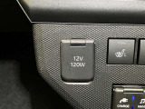 12V120Wシガーソケットが付いています。